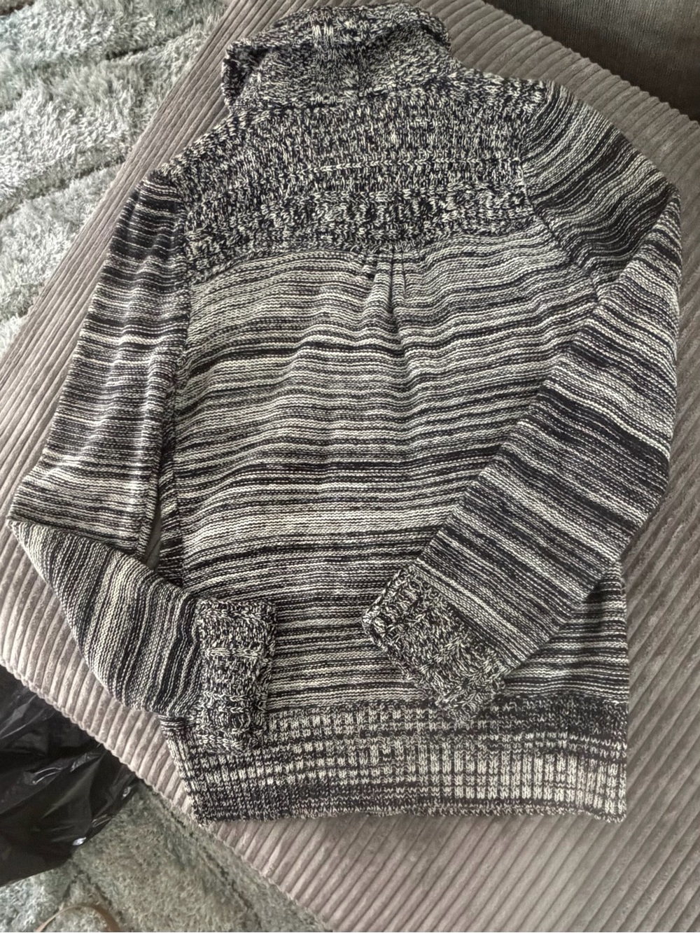 Vintage Calvin Klein Black & White Striped Cardigan - Picture 6 of 8